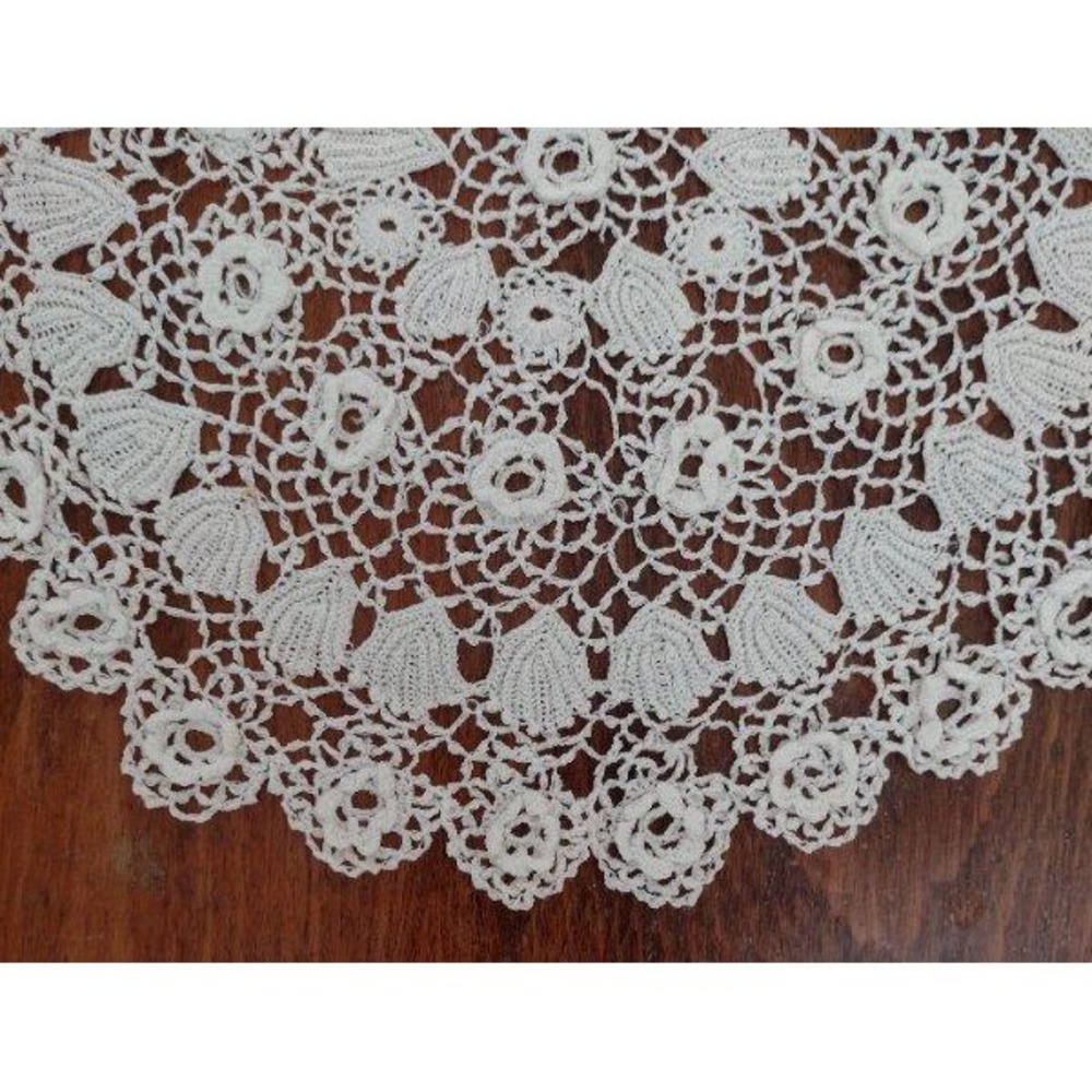 True Vintage Irish Crochet Lace Center Doily Ivory Cotton 8"